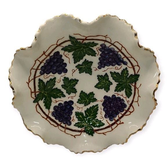 Hand Painted Bowl Raised Grapes Scalloped Leaf Vines Candy Dish Signed SEE - Picture 2 of 12